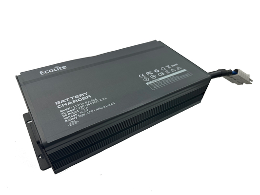 LFP 50A 14.6V RV Lithium Battery Charger 730W kontinuierliche Ausgabe